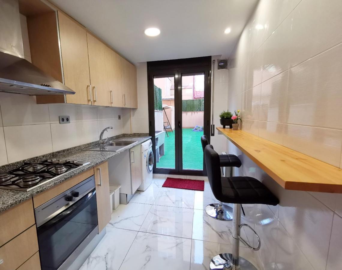 Апартаменты Duplex / Beach 3Min/ Bcn Center 10Min/Tren 2Min Сан-Адриан-де-Бесос Экстерьер фото