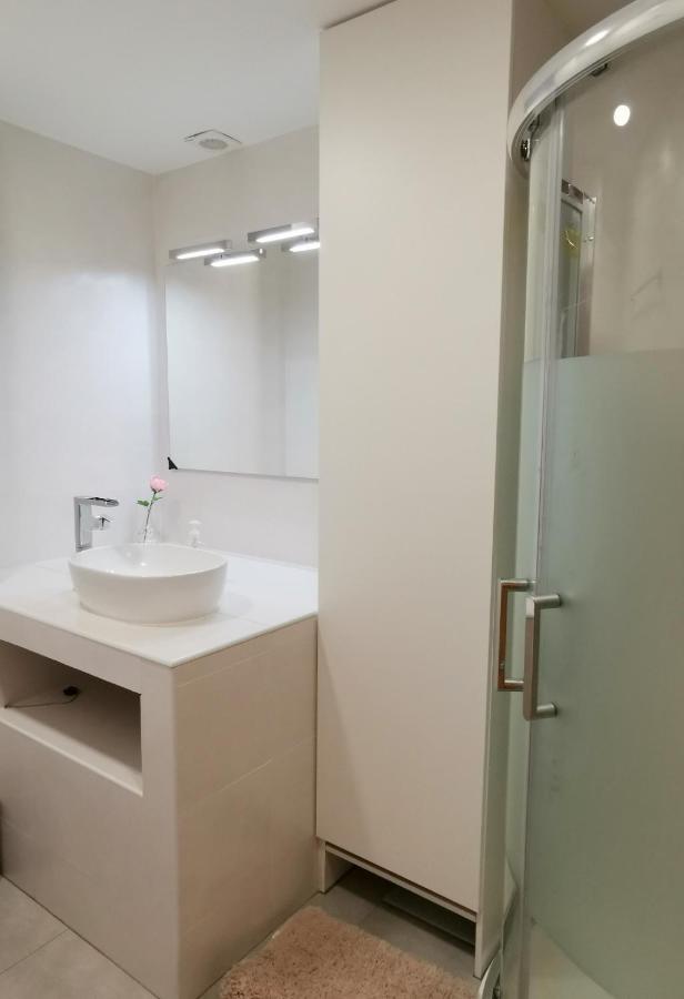 Апартаменты Duplex / Beach 3Min/ Bcn Center 10Min/Tren 2Min Сан-Адриан-де-Бесос Экстерьер фото